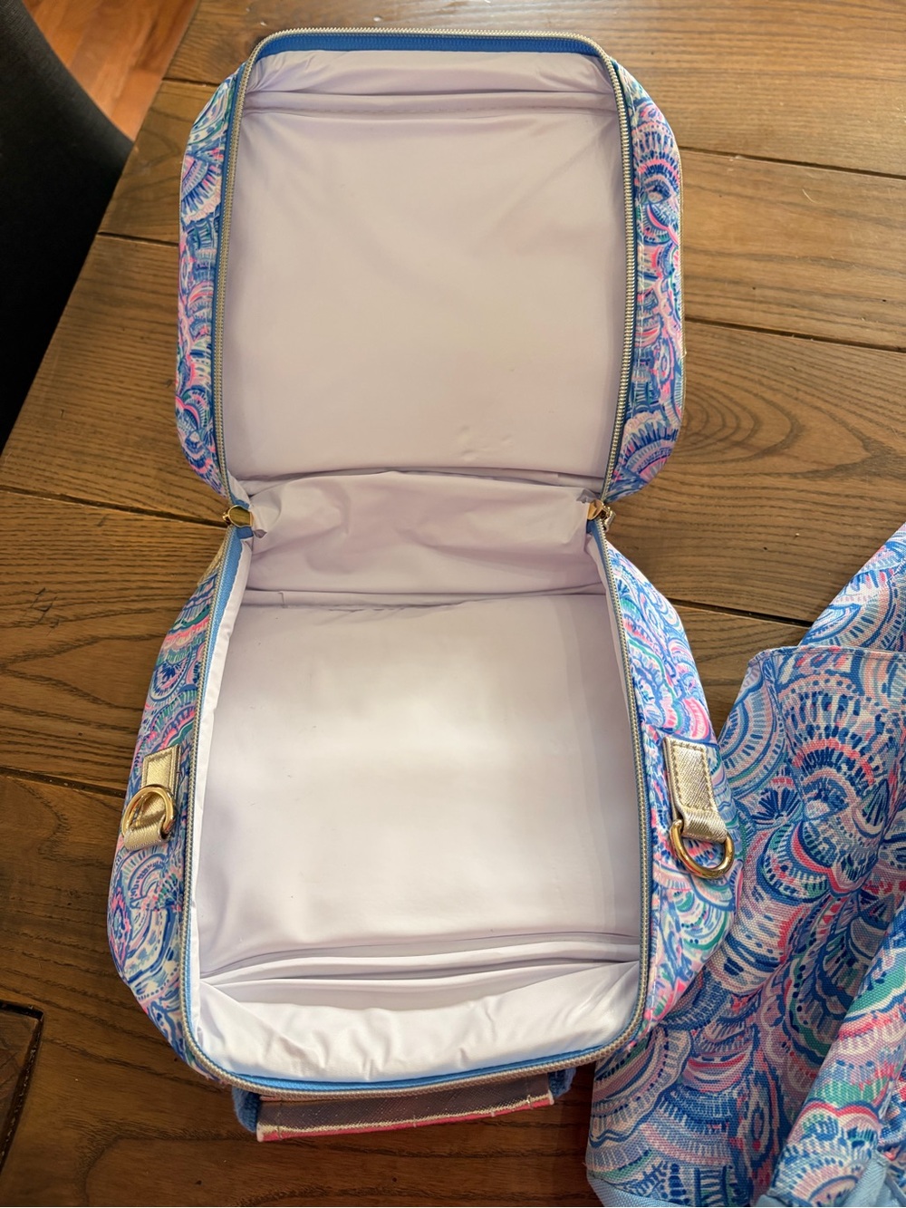 PB Teen Lilly Pulitzer Happy as a Clam Gear-Up Backpack and lunch bag - Picture 7 of 9